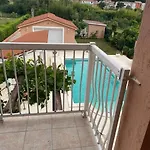 Lovely 3 Bedroom Apartment In Quiet Area W/ Pool
